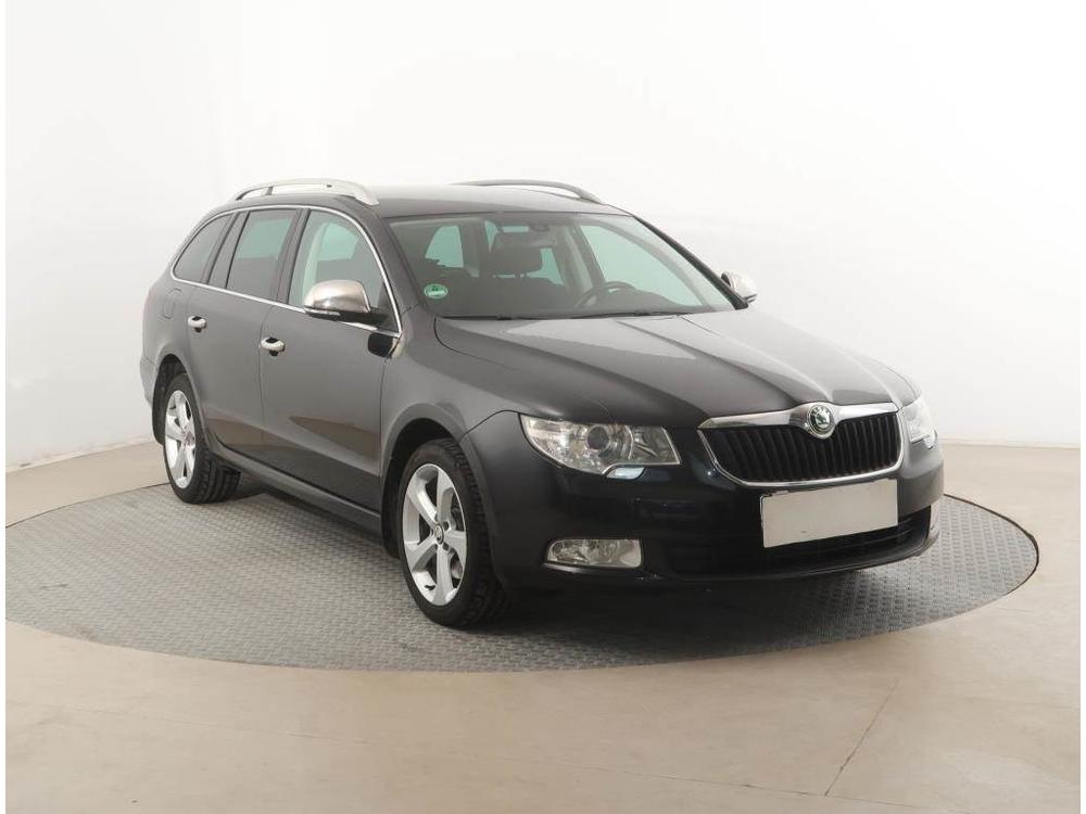 Škoda Superb 1.8 TSI, Navi