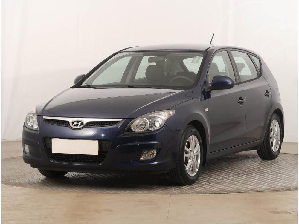 Hyundai i30 1.4 CVVT, po STK, oblben vz