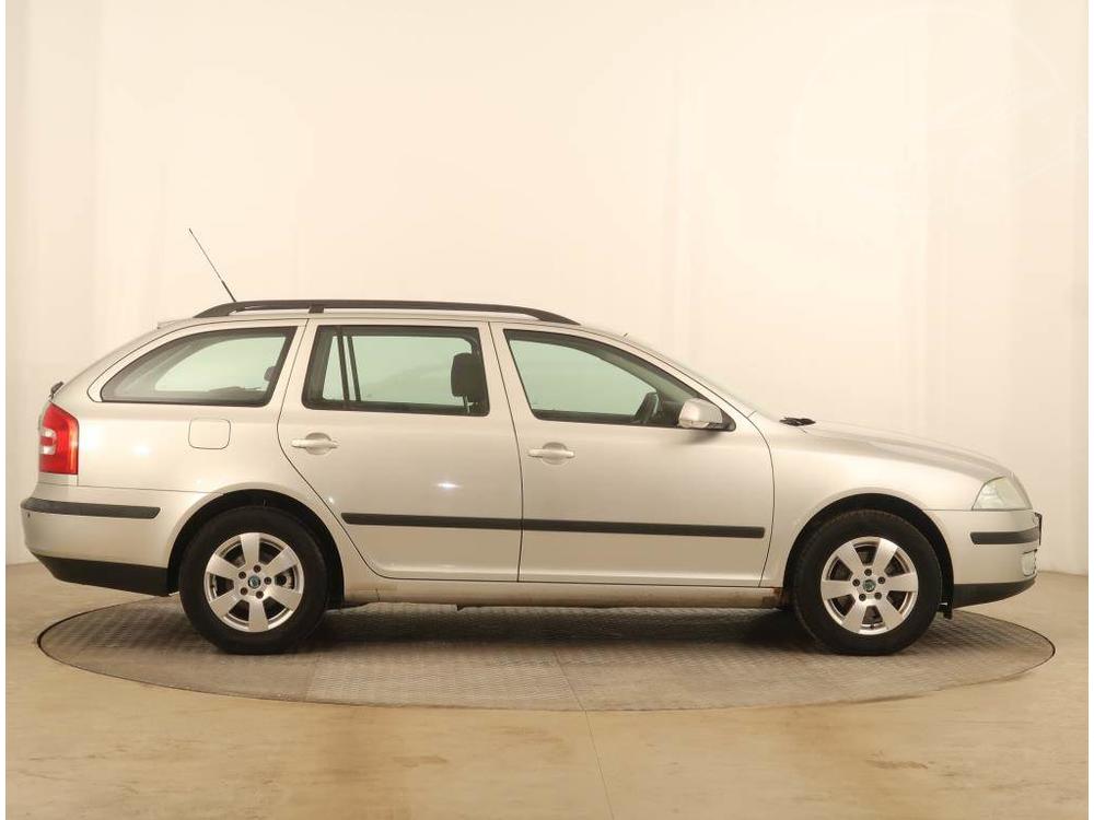 koda Octavia 1.6, Automatick klima