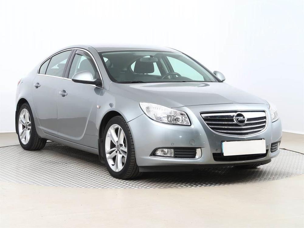 Opel Insignia 1.8, Serv.kniha, Navi