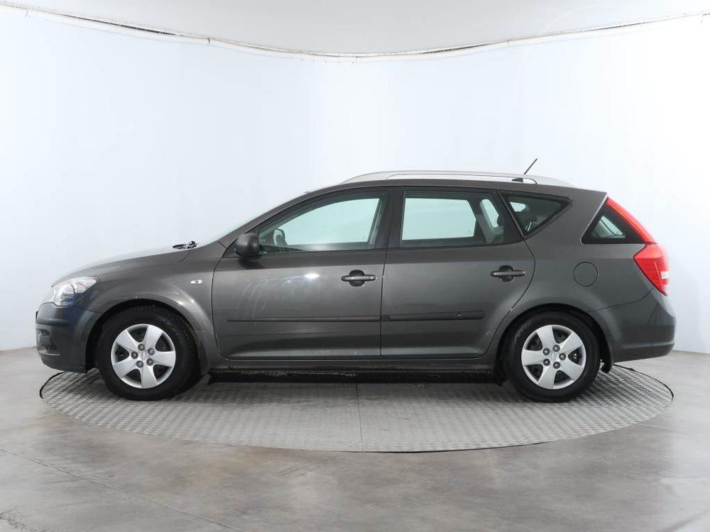 Kia Ceed 1.4 CVVT, Serv.kniha, po STK