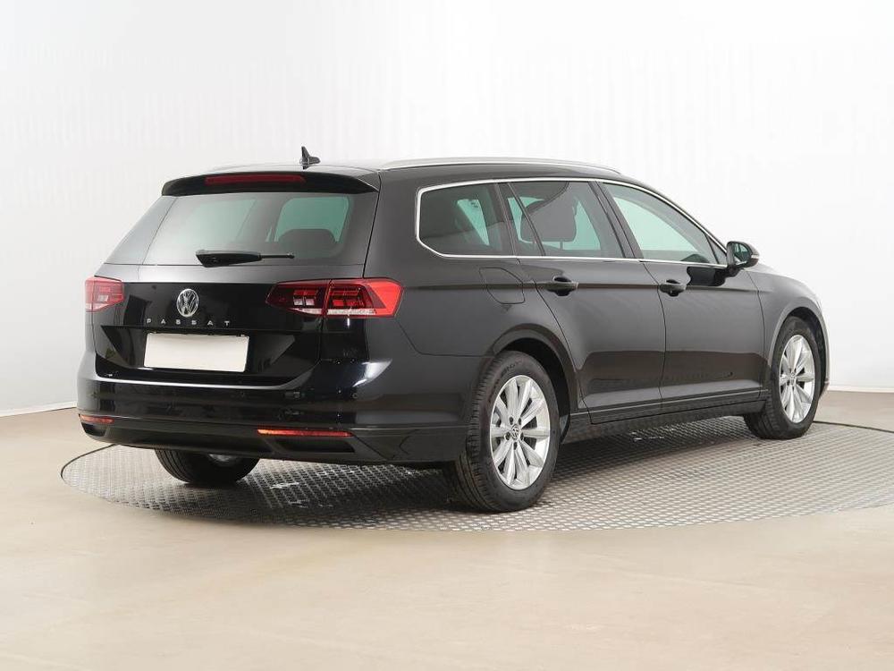 Volkswagen Passat 1.6 TDI, Business, Automat