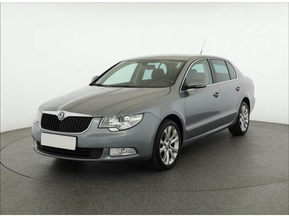 koda Superb 2.0 TDI, Elegance, Automat, R