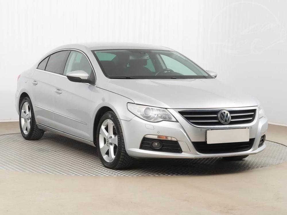 Volkswagen Passat 2.0 TDI, Xenony