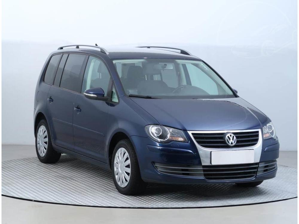 Volkswagen Touran 1.4 TSI, 7 míst, Serv.kniha