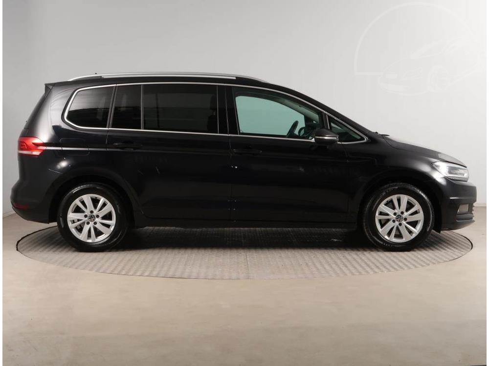 Volkswagen Touran 1.5 TSI, Highline, Automat