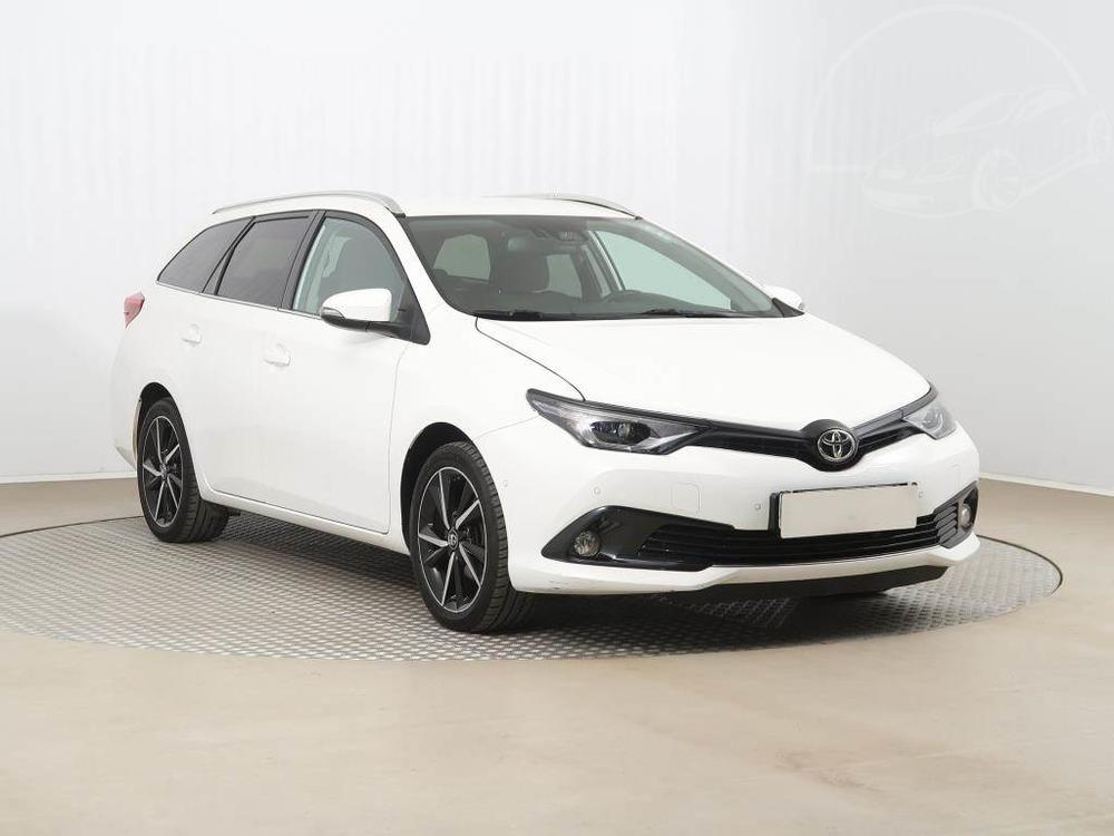 Prodm Toyota Auris 1.6 Valvematic, R,1.maj