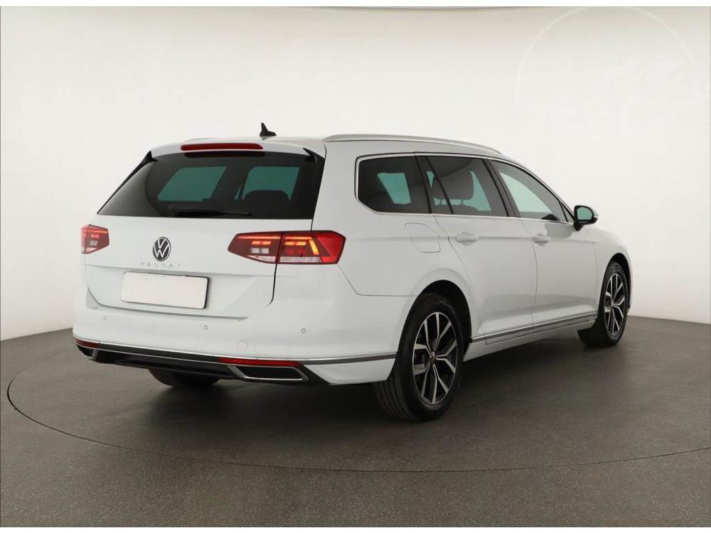 Volkswagen Passat 2.0 TDI, Elegance, Automat, R