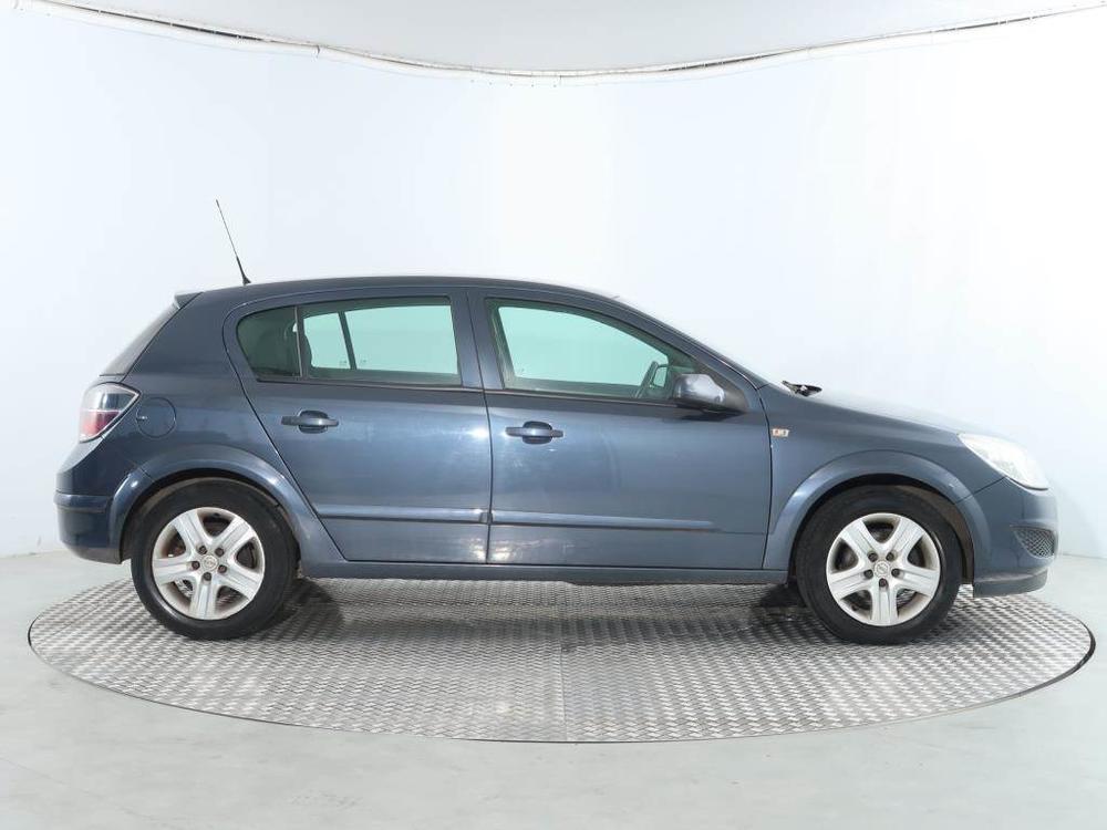 Opel Astra 1.6 16V, Serv.kniha