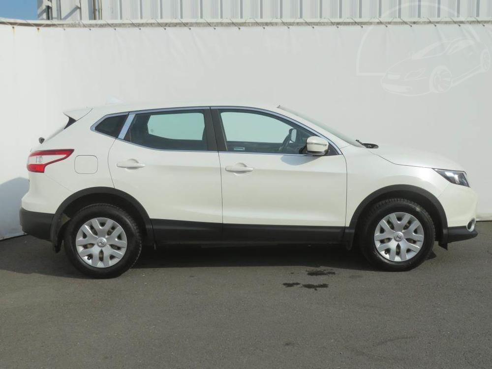 Nissan Qashqai 1.5 dCi, R,2.maj, Serv.kniha