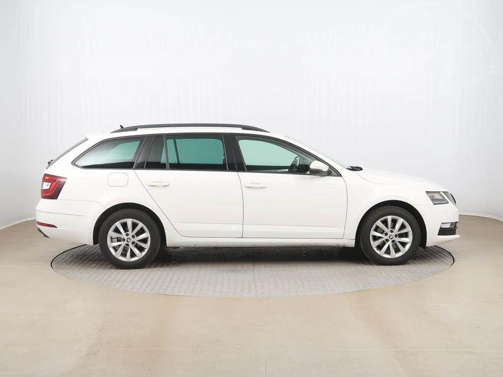 koda Octavia 1.5 TSI, Ambition, Serv.kniha