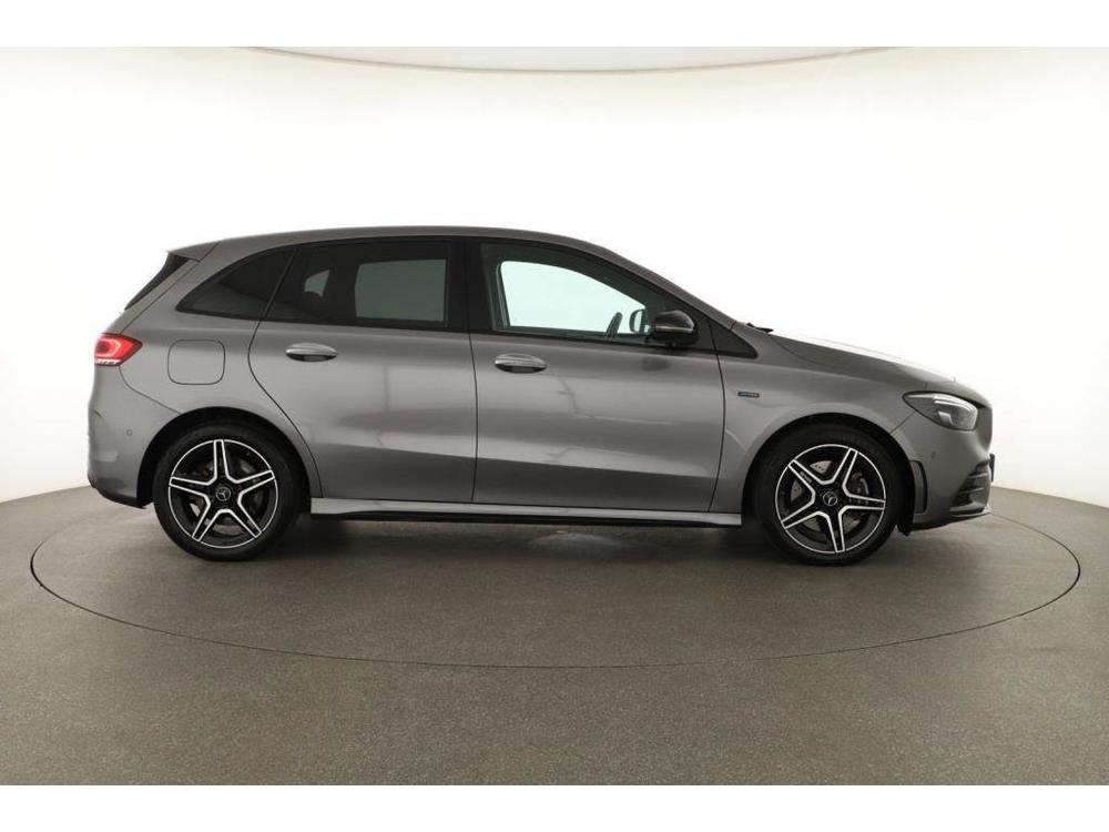 Mercedes-Benz B 250e, Automat, R,2.maj, Ke