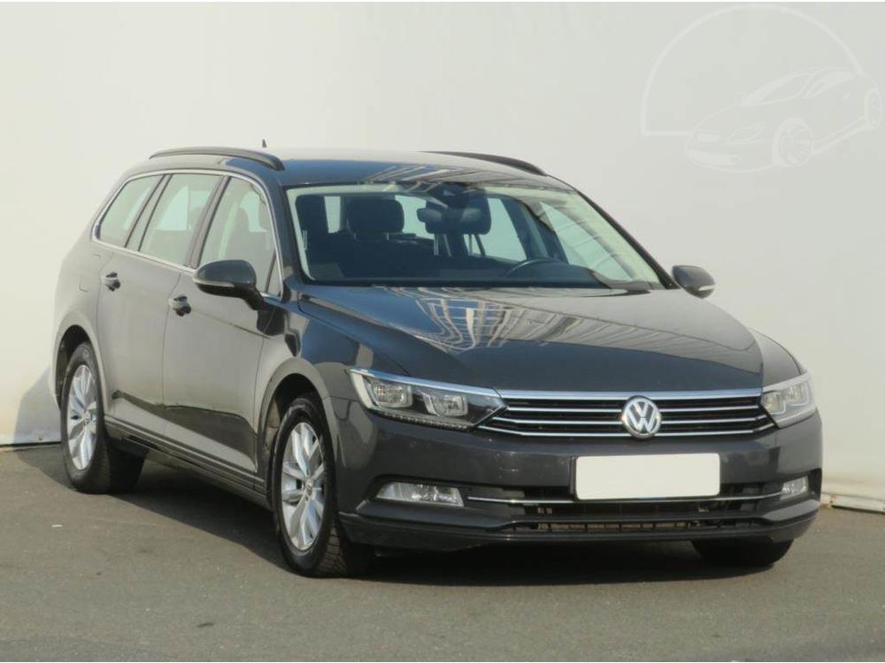 Prodm Volkswagen Passat 2.0 TDI, Comfortline