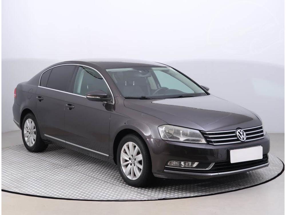 Prodm Volkswagen Passat 2.0 TDI, Navi