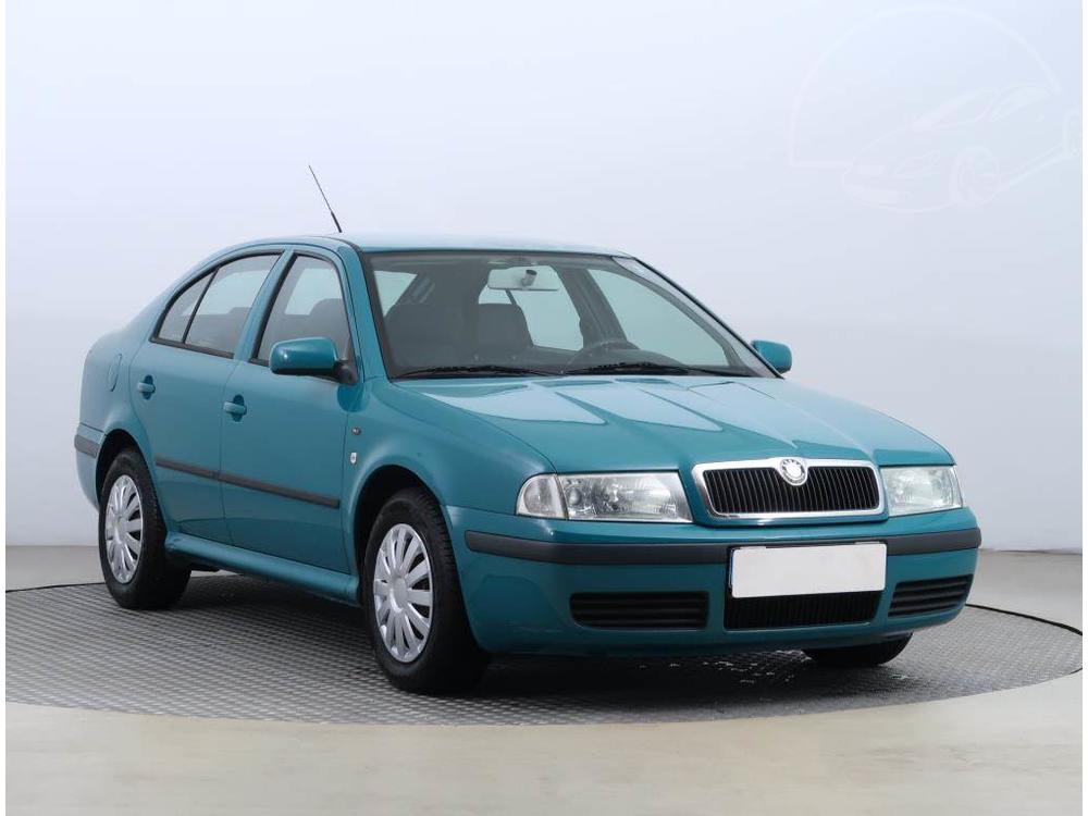 Škoda Octavia 1.4 16V, po STK, Tažné