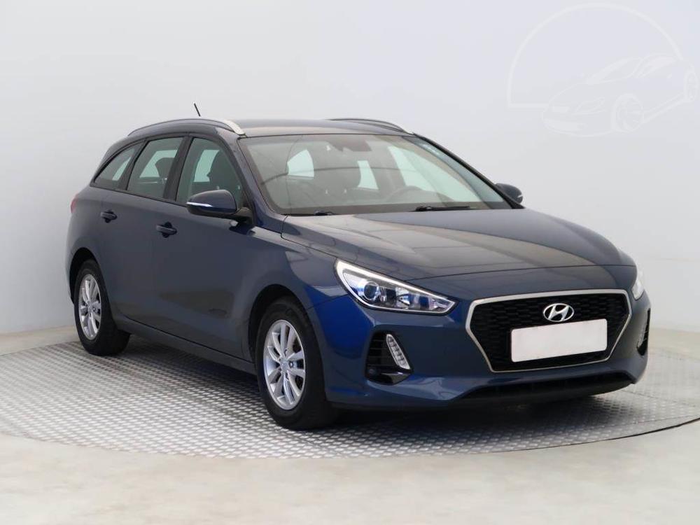 Hyundai i30 1.0 T-GDI, Trikolor, ČR,2.maj