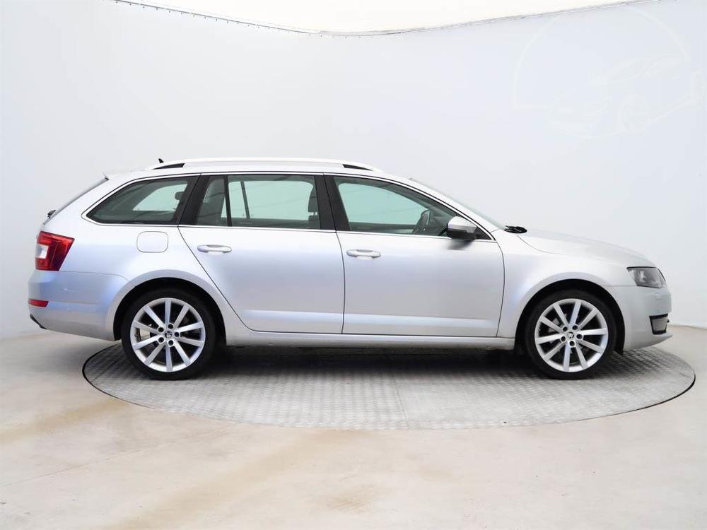 koda Octavia 2.0 TDI, Elegance, NOV CENA