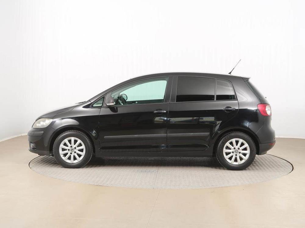 Volkswagen Golf Plus 1.6 FSI, po STK, zamluveno