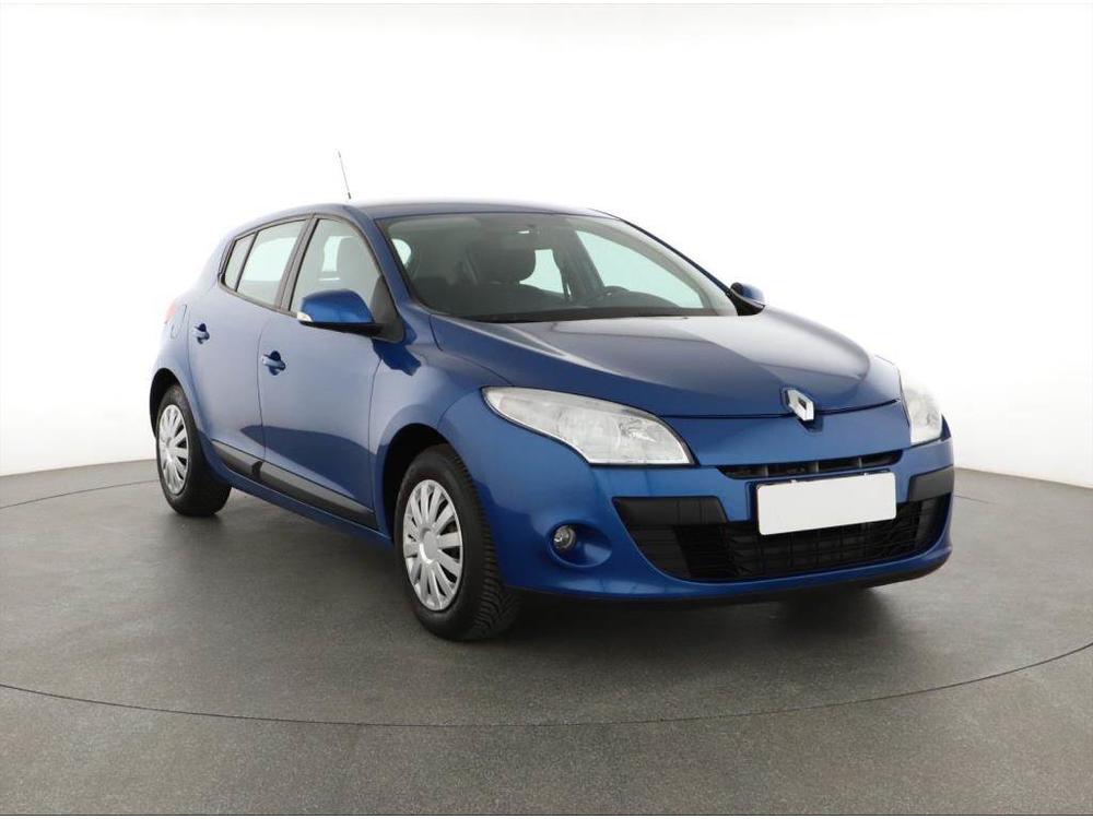 Prodm Renault Megane 1.6 16V, dobr stav