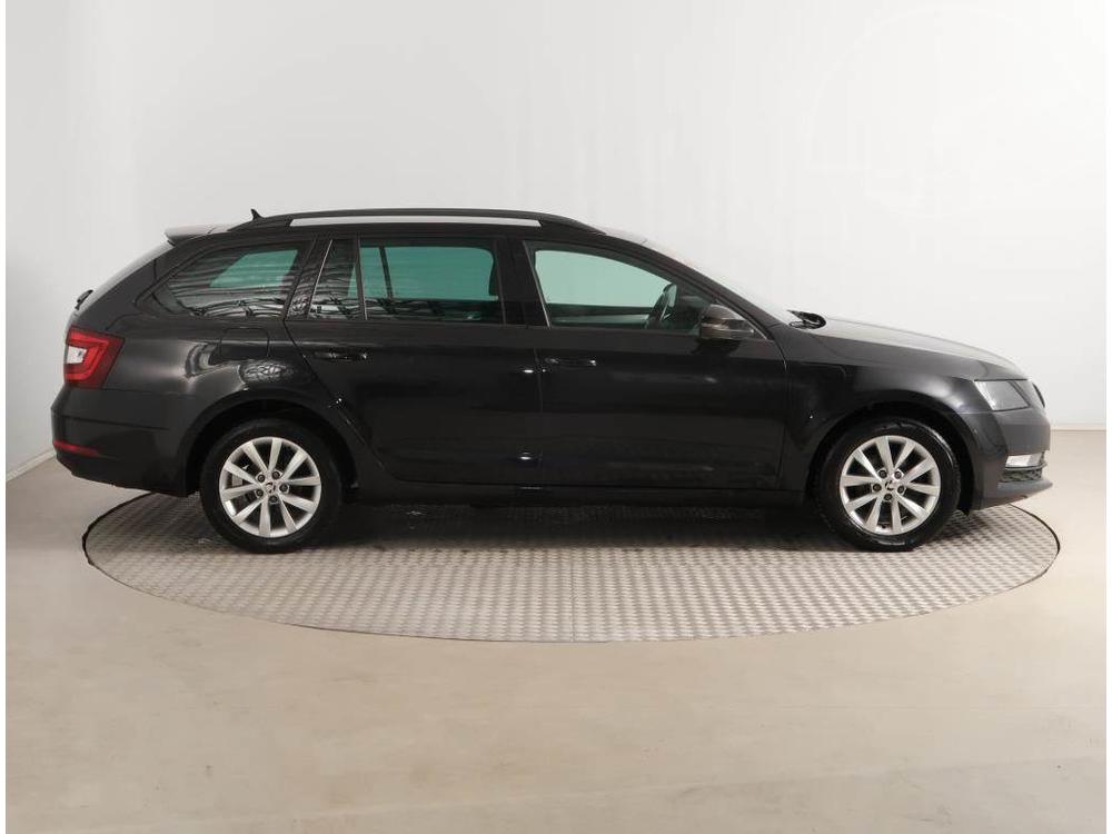 koda Octavia 1.6 TDI, Ambition, Navi