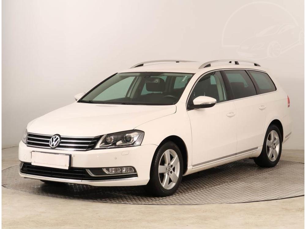 Volkswagen Passat 2.0 TDI, Serv.kniha, Navi