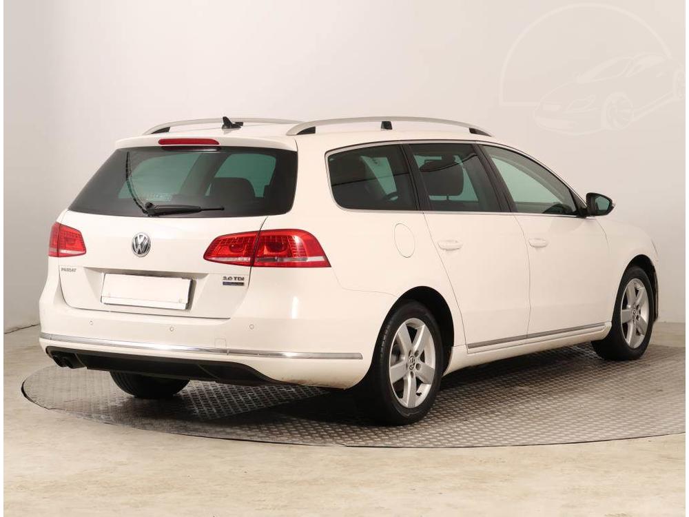 Volkswagen Passat 2.0 TDI, Serv.kniha, Navi