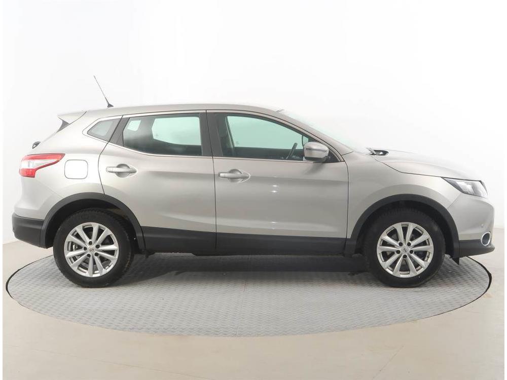 Nissan Qashqai 1.2 DIG-T, Automat, Navi