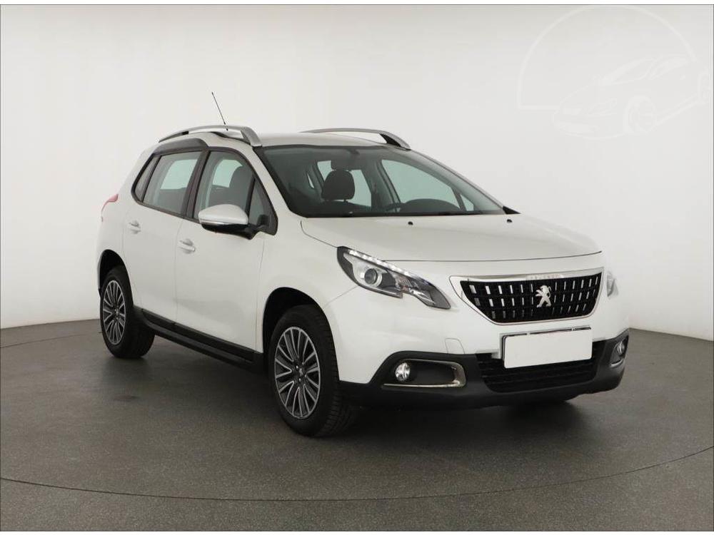 Peugeot 2008 1.2 PureTech, Active, Automat