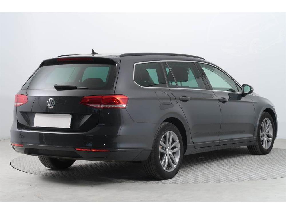 Volkswagen Passat 2.0 TDI, Automat, Serv.kniha