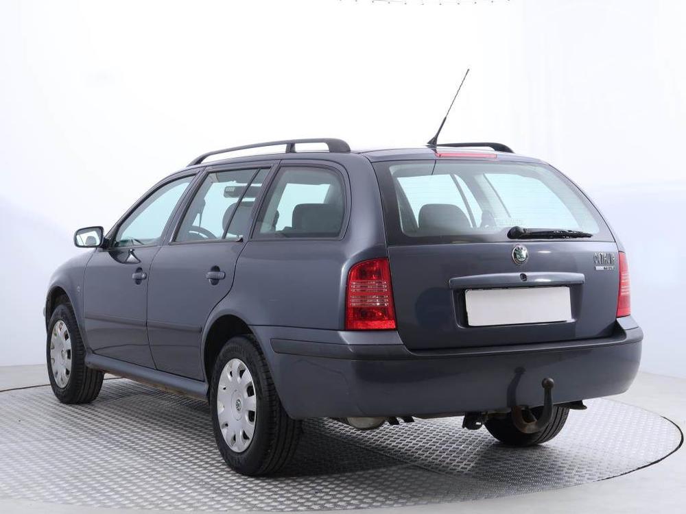 koda Octavia 1.6, Serv.kniha, po STK, Tan