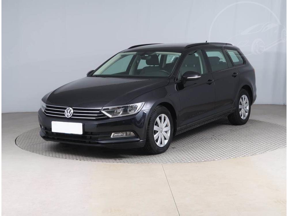 Volkswagen Passat 1.6 TDI, Serv.kniha, Navi