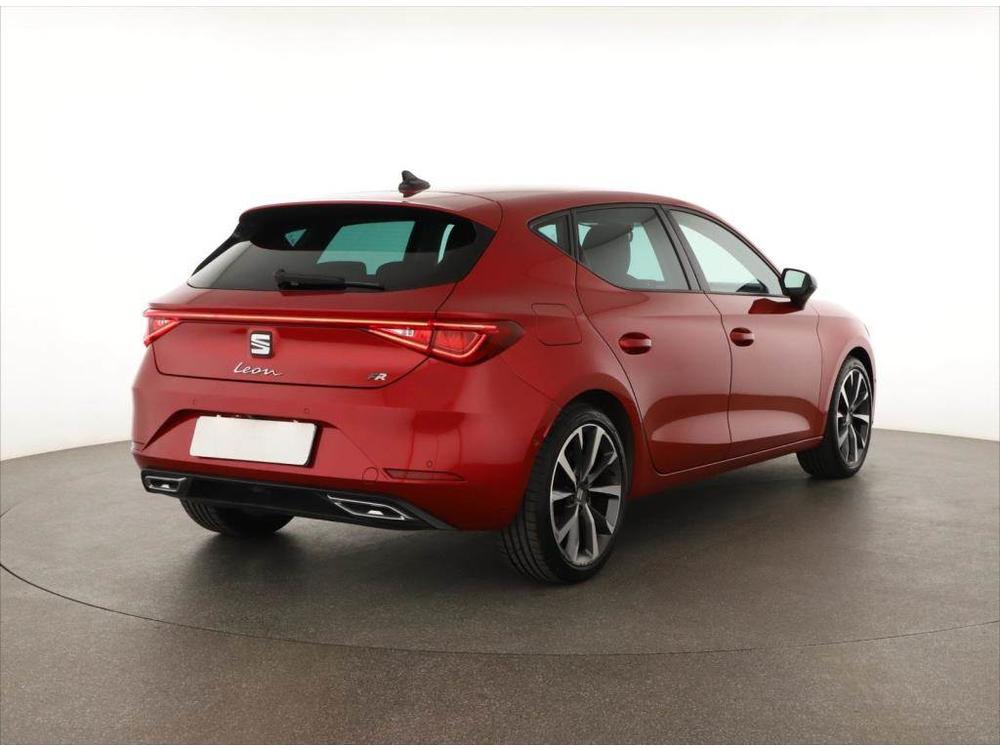 Seat Leon 1.5 TSI, R,2.maj, Serv.kniha