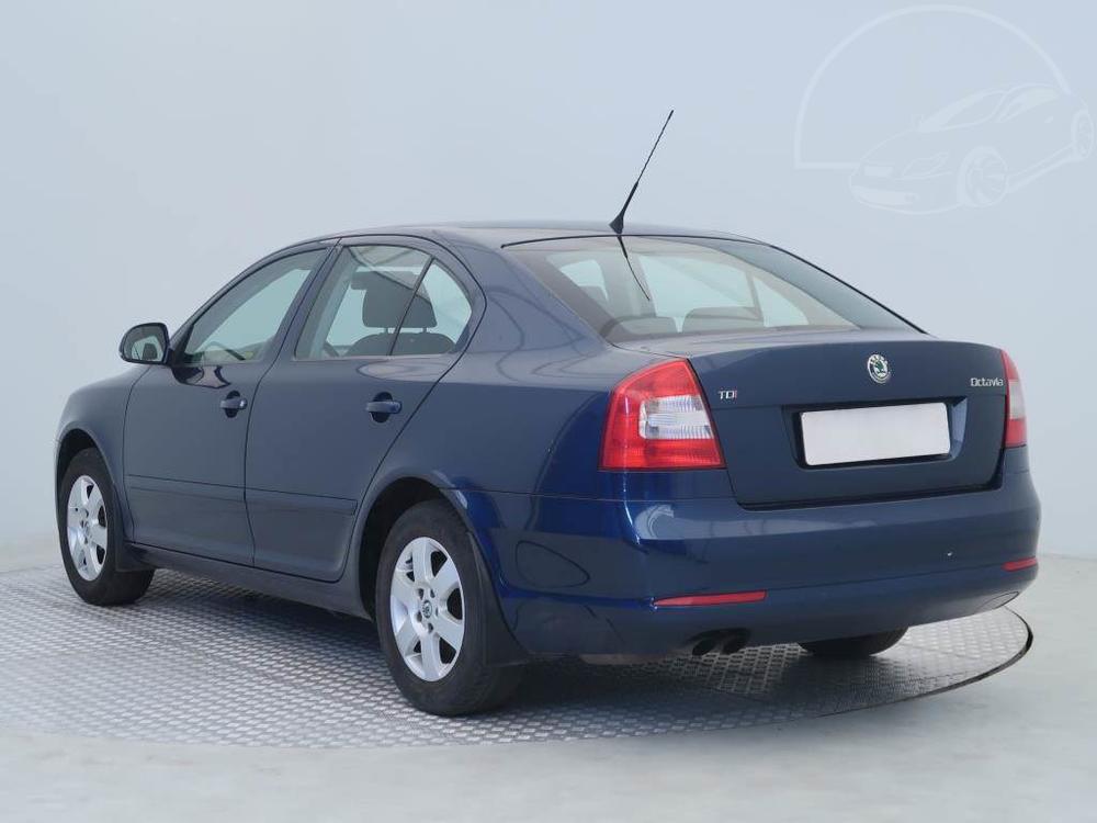 koda Octavia 2.0 TDI, Elegance, Serv.kniha