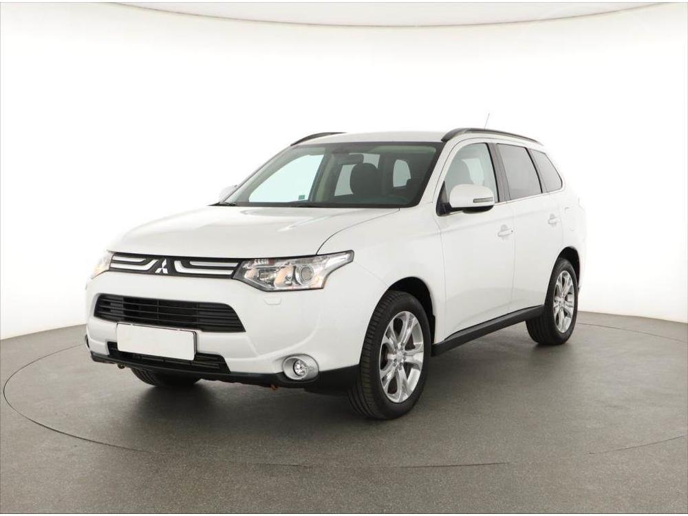 Mitsubishi Outlander 2.2 DI-D, 4X4, 7mst