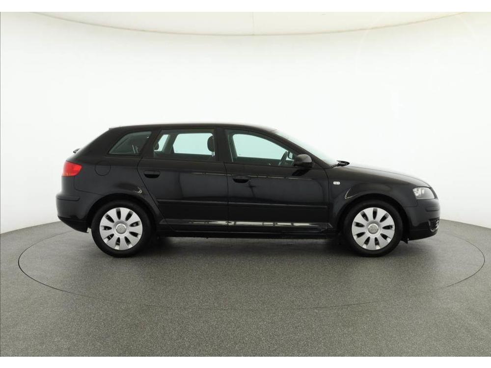 Audi A3 1.6, Serv.kniha