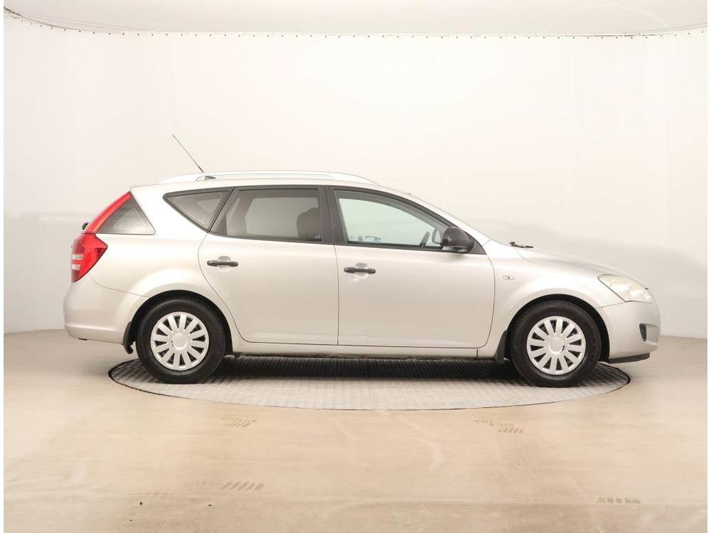 Kia Ceed 1.4 CVVT, Serv.kniha