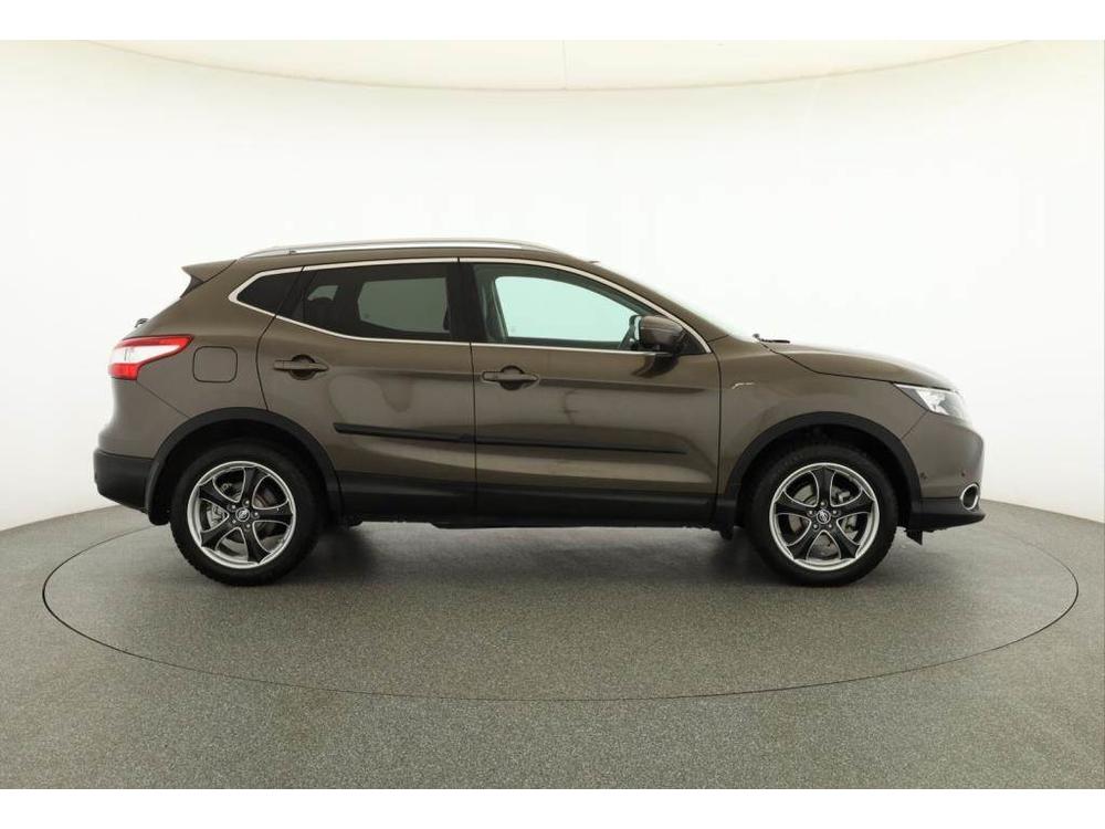 Nissan Qashqai 1.5 dCi, R,2.maj, Serv.kniha