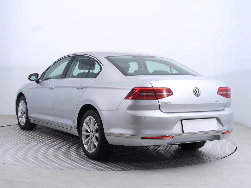 Volkswagen Passat 2.0 TDI, Serv.kniha, Ke