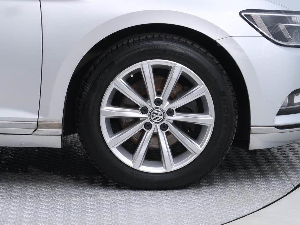 Volkswagen Passat 2.0 TDI, Serv.kniha, Ke