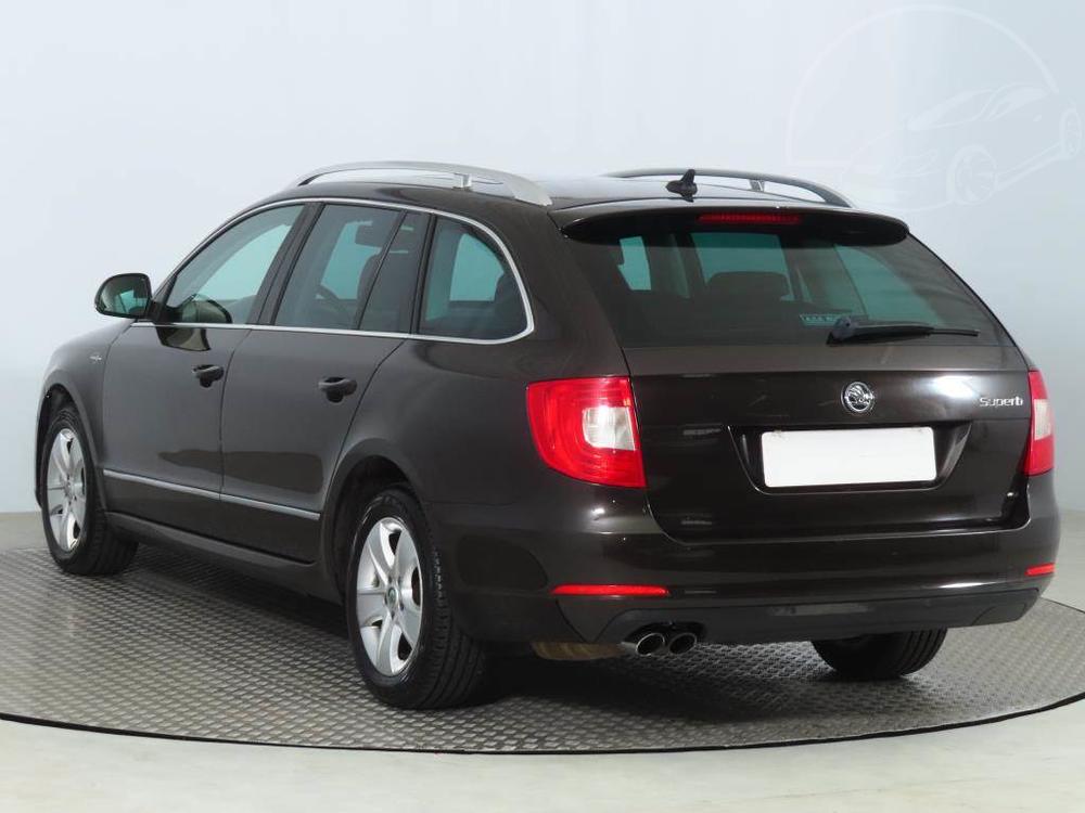 koda Superb 2.0 TDI, Automat, Ke, Navi