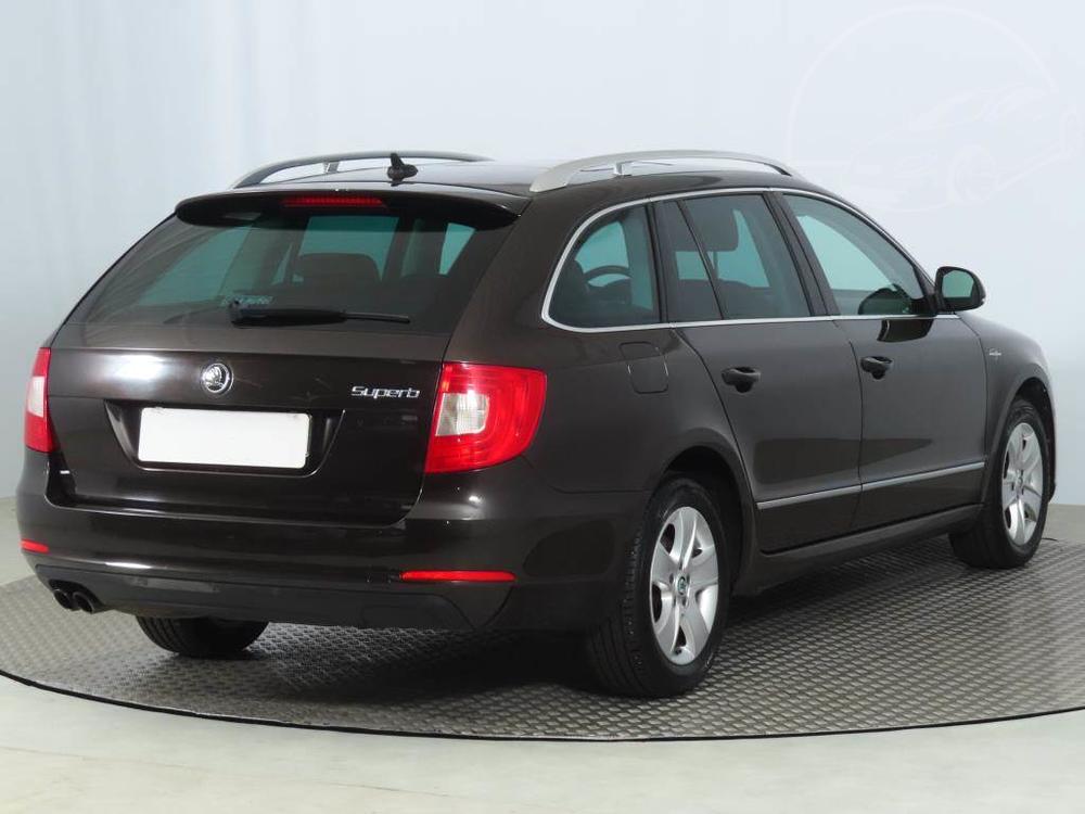 koda Superb 2.0 TDI, Automat, Ke, Navi