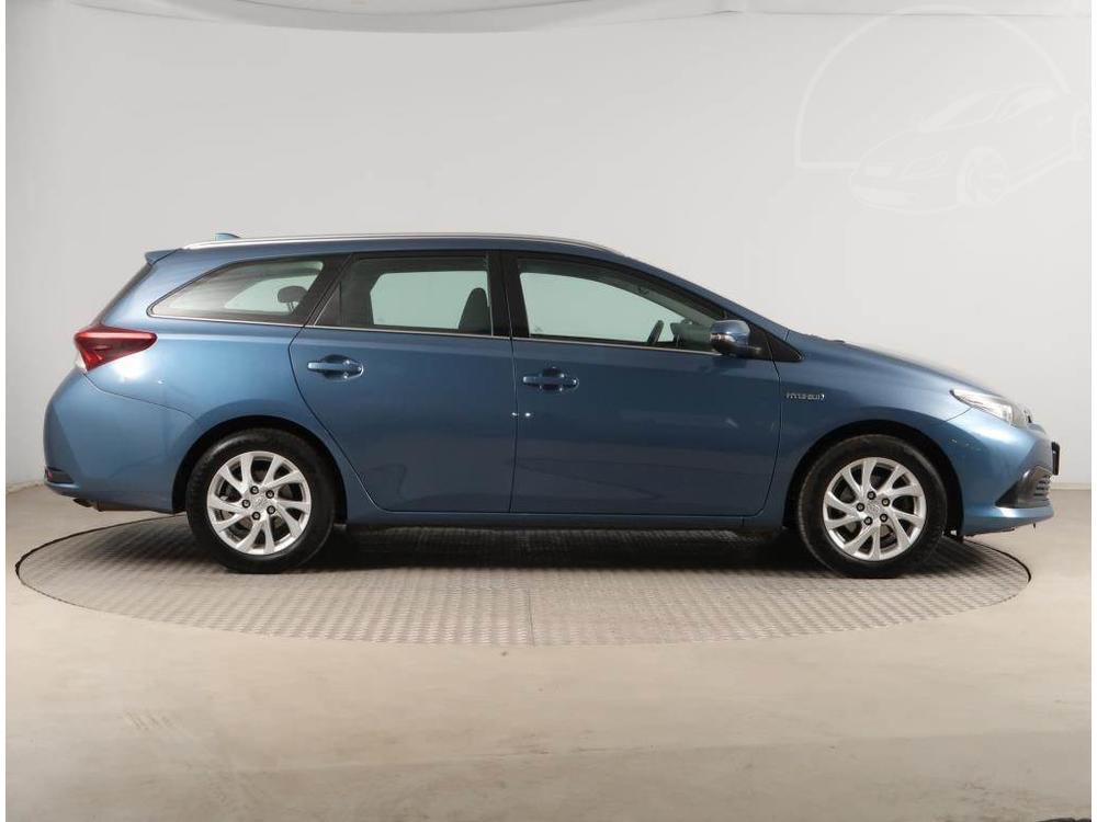 Toyota Auris Hybrid, Automat, R,1.maj