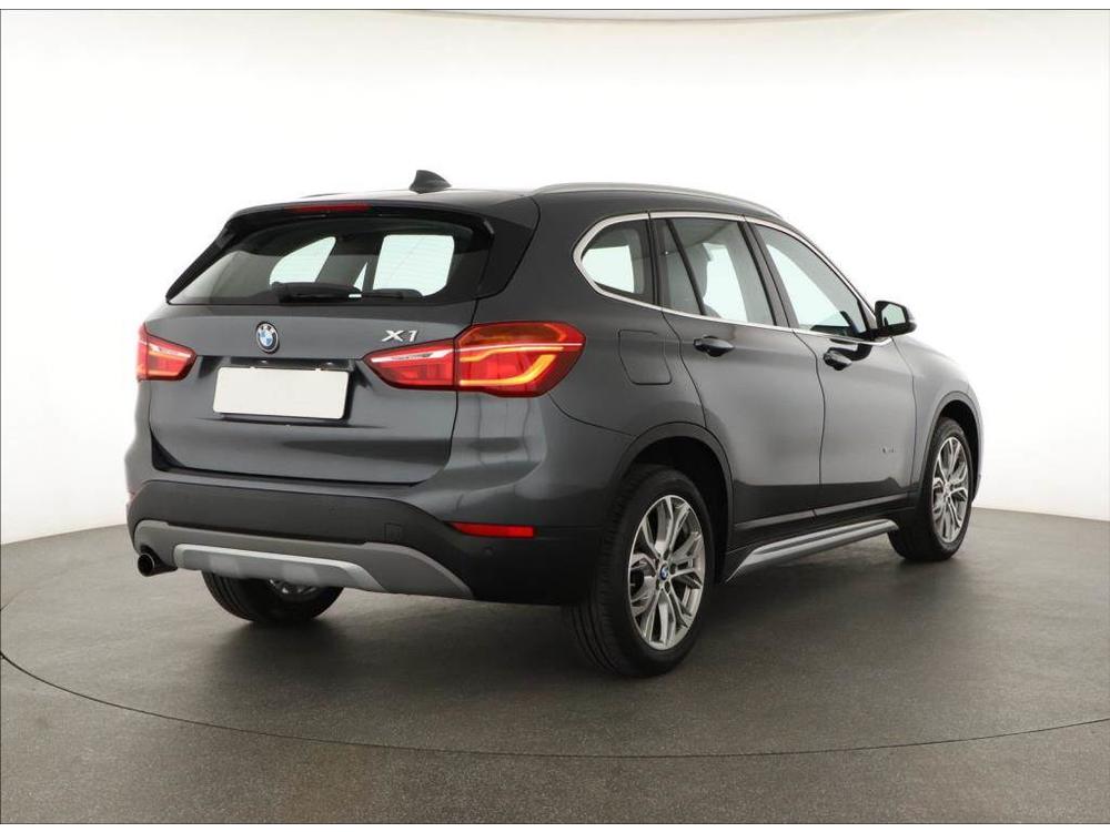 BMW X1 sDrive18i, Automat, Serv.kniha