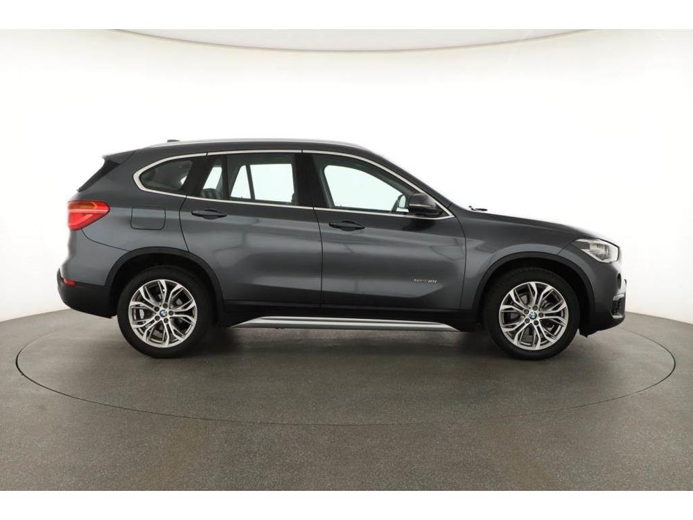 BMW X1 sDrive18i, Automat, Serv.kniha