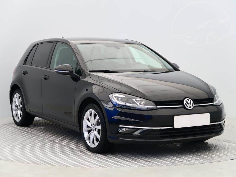 Prodm Volkswagen Golf 1.0 TSI, Automatick klima