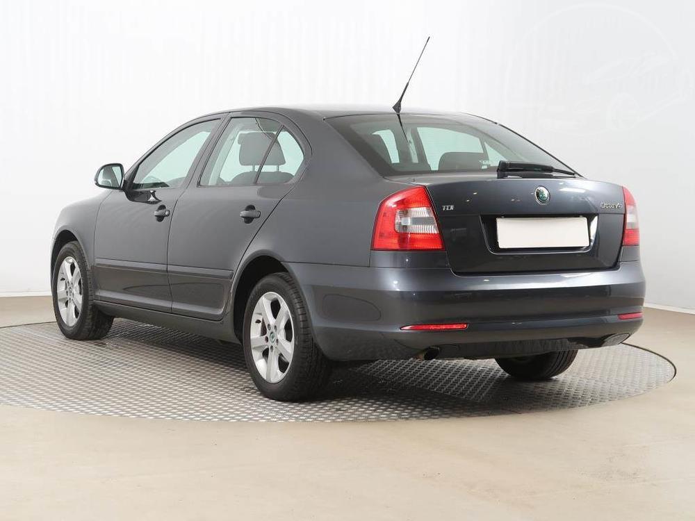 koda Octavia 1.6 TDI, Ambiente, Serv.kniha