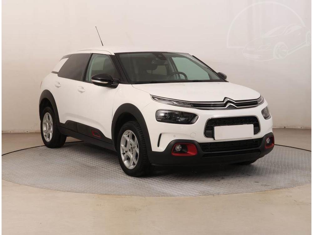 Citroën C4 Cactus 1.6 BlueHDi, Shine, ČR,2.maj