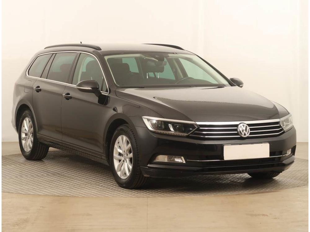 Prodm Volkswagen Passat 2.0 TDI, Automat, Navi