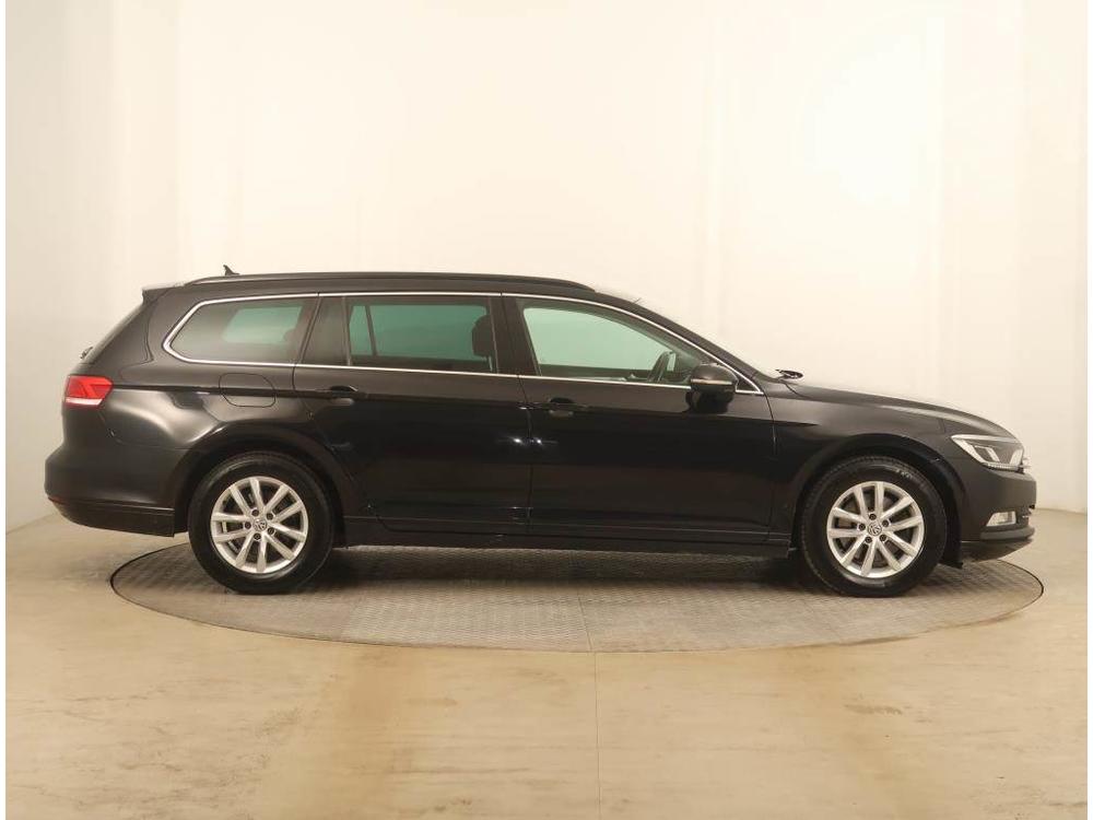 Volkswagen Passat 2.0 TDI, Automat, Navi