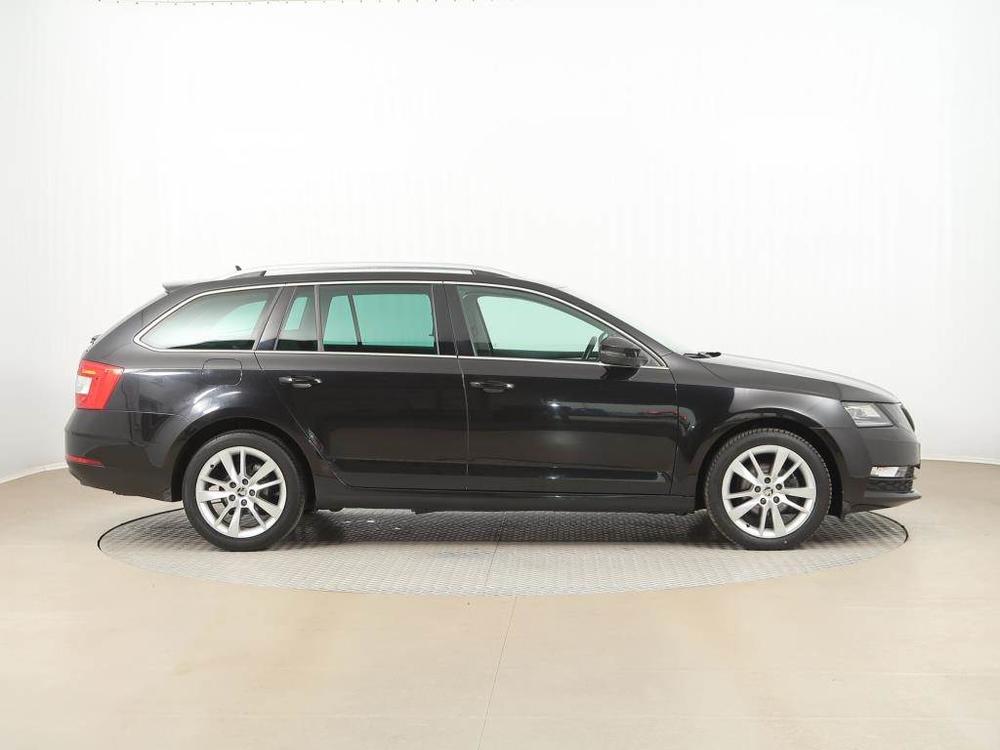 koda Octavia 1.6 TDI, Style, Automat